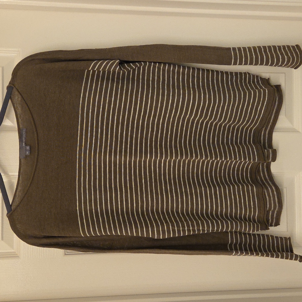 360 Sweater Size M Striped Olive Green Linen Sweater